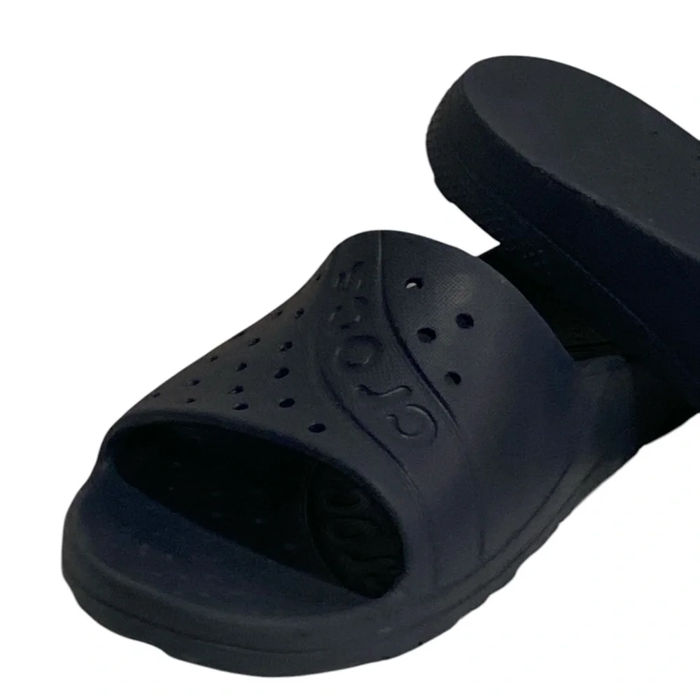 CROCS brand spankin’